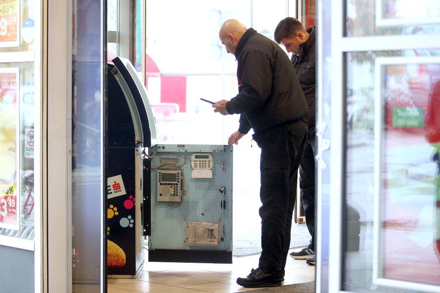 Raznijeli bankomat: Detonacija uništila gotovo cijelu trgovinu!