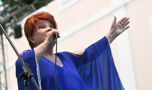 FOTO Otvorena je 'Terezijana' u Bjelovaru: Nastupile glazbene dive, pogledajte kako je bilo!