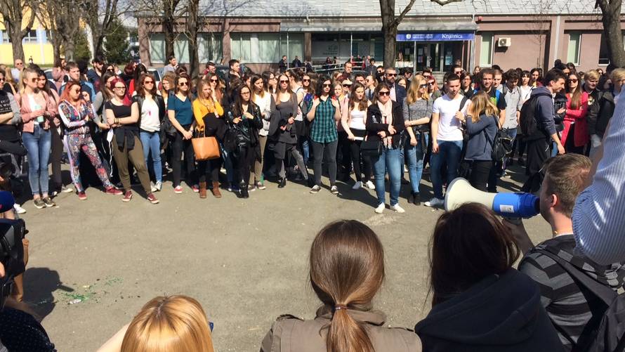 Drama na Hrvatskim studijima: Blokada nastave, stigla policija
