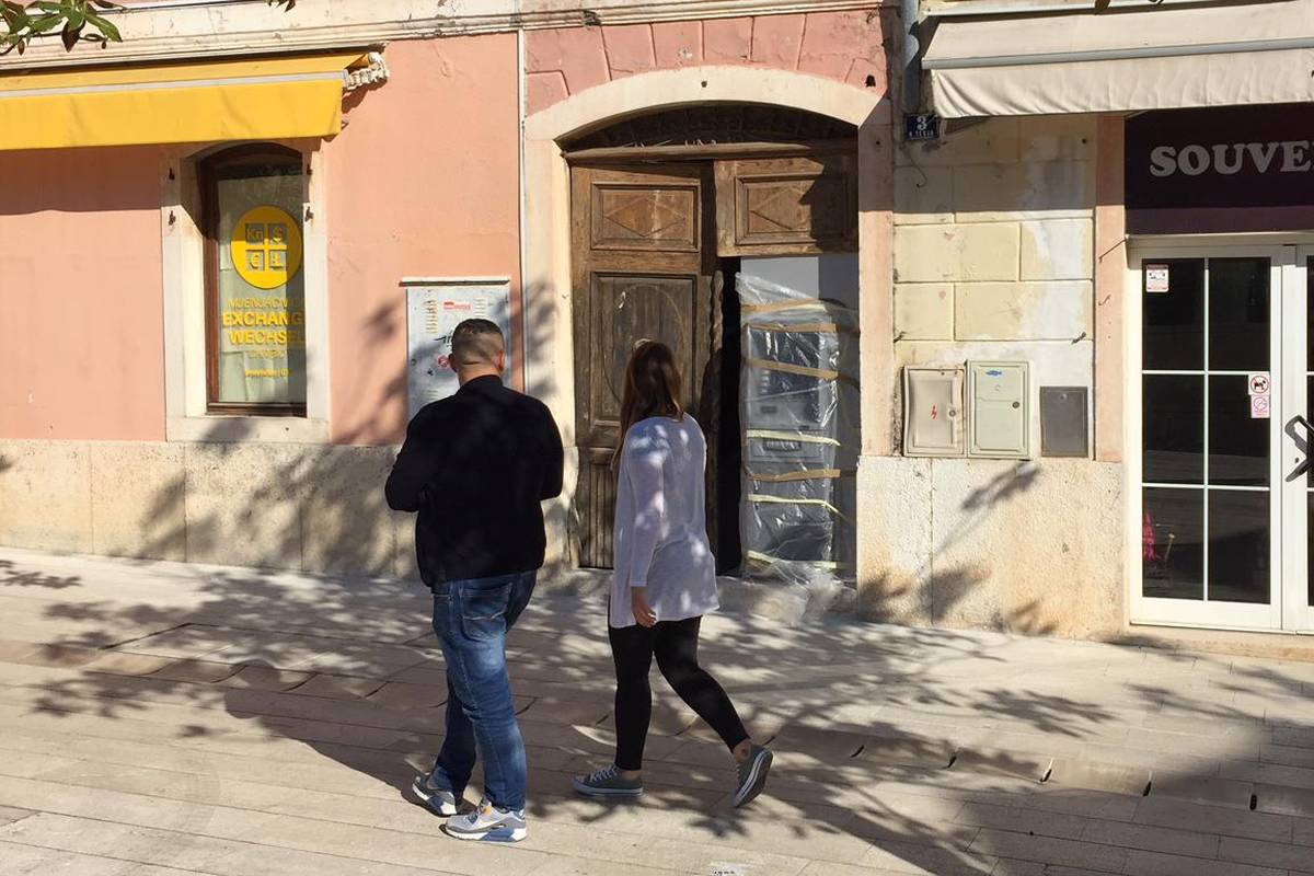 'Vrata nisu uništena. Sve ćemo vratiti kako je bilo, ako treba...'
