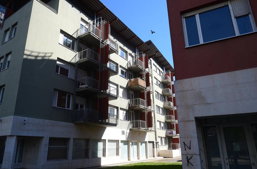 Preuređuju zgradu: Policajcima će susjedi biti ilegalni stanari?