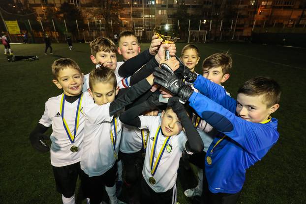 Zagreb: Djeca iz NK Savica osvojili su prvo mjesto na turniru u Sarajevu