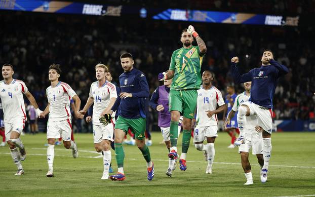 Nations League - League A - Group 2 - France v Italy