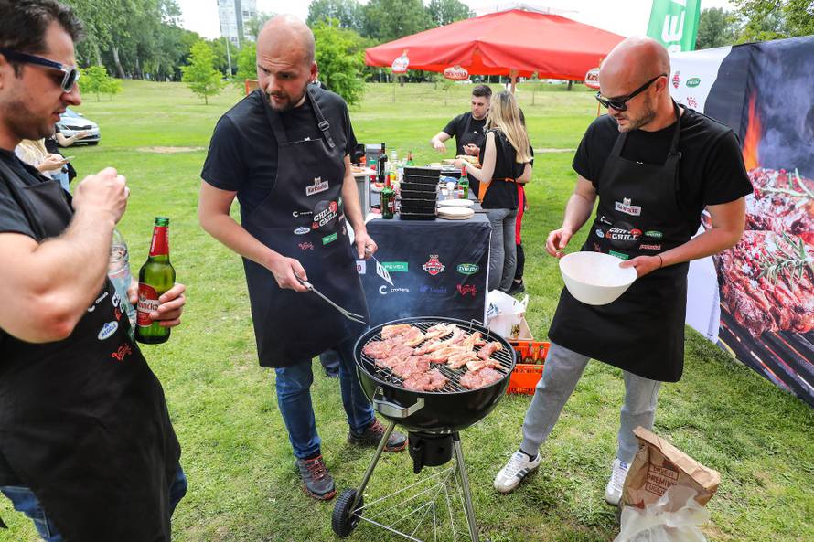 Startao prvi Chill&Grill: 'Sve što vam treba za super roštilj su dobra ekipa i kvalitetno meso'