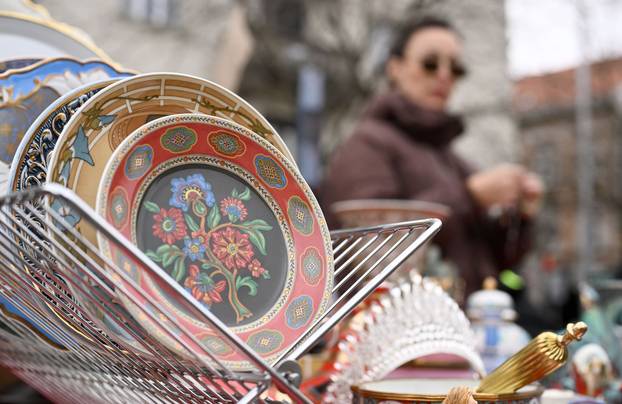 Zagreb: Sajam antikviteta na Britancu