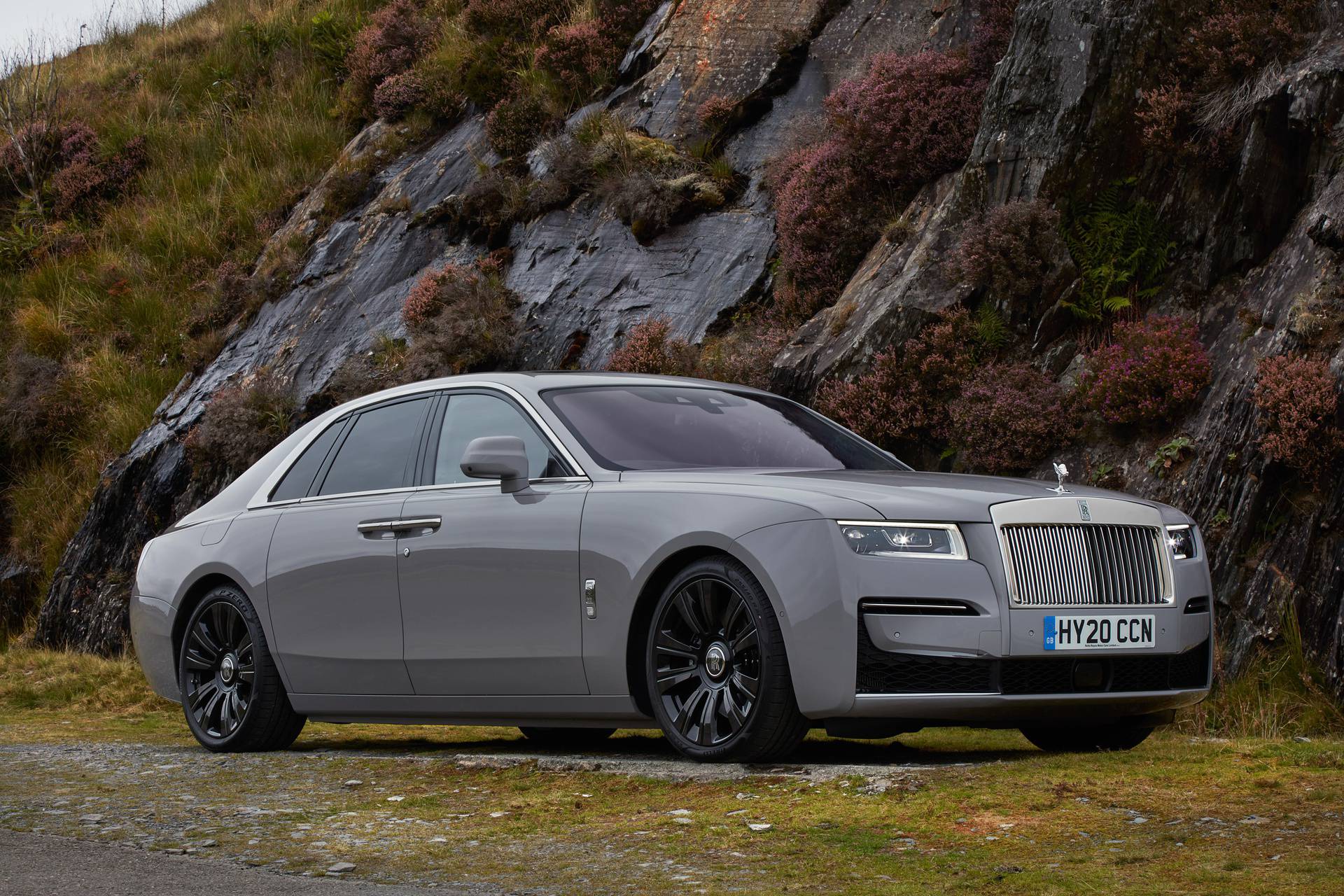 Novi Rolls Royce Ghost  je bio toliko tih da je izazivao mučnine