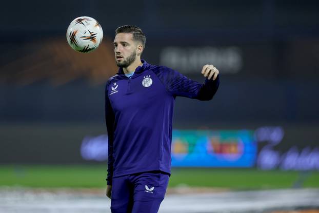 Zagreb: Zagrijavanje igrača uoči početka utakmice GNK Dinamo - Celta Vigo