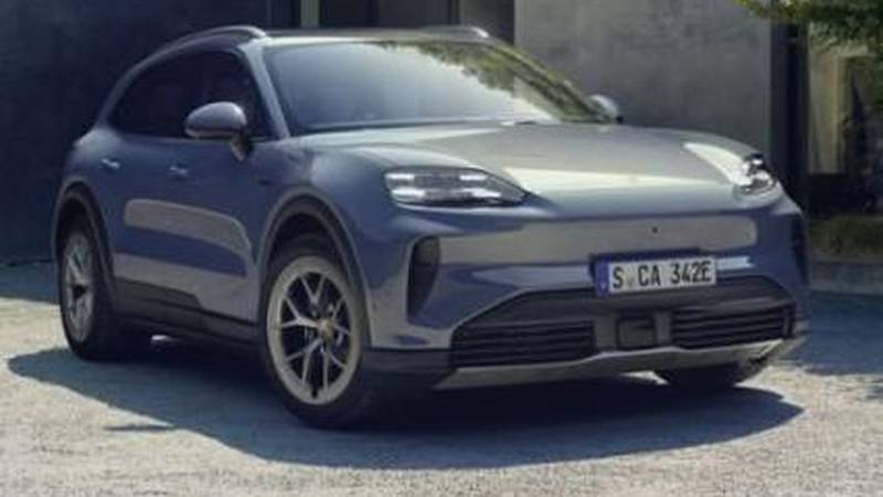porsche denver s suv m18 1 rIWkPF5
