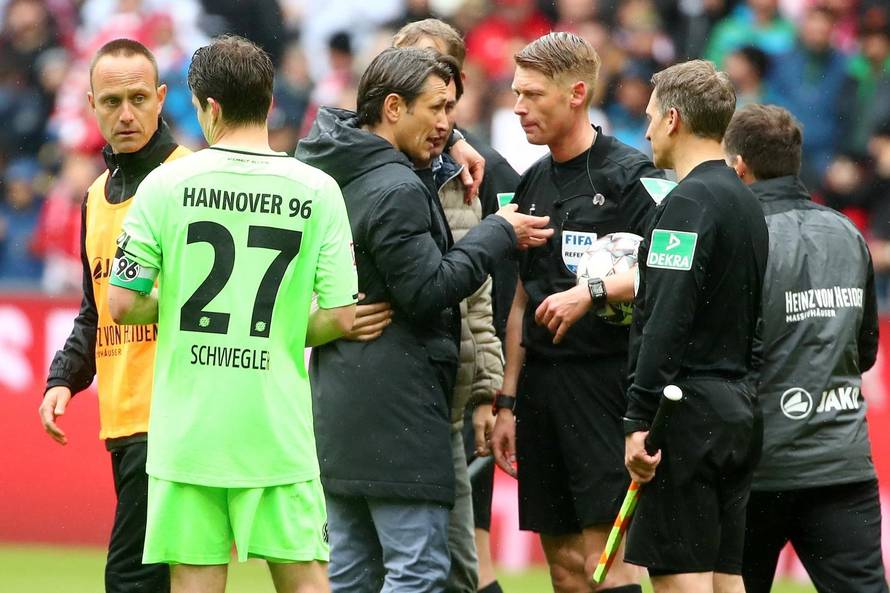 Bundesliga - Bayern Munich v Hannover 96