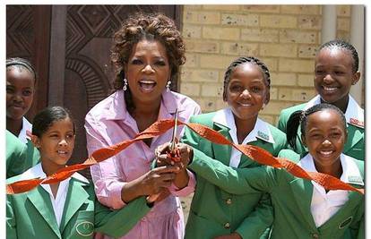 Tukli djevojčice u školi Oprah Winfey u Africi