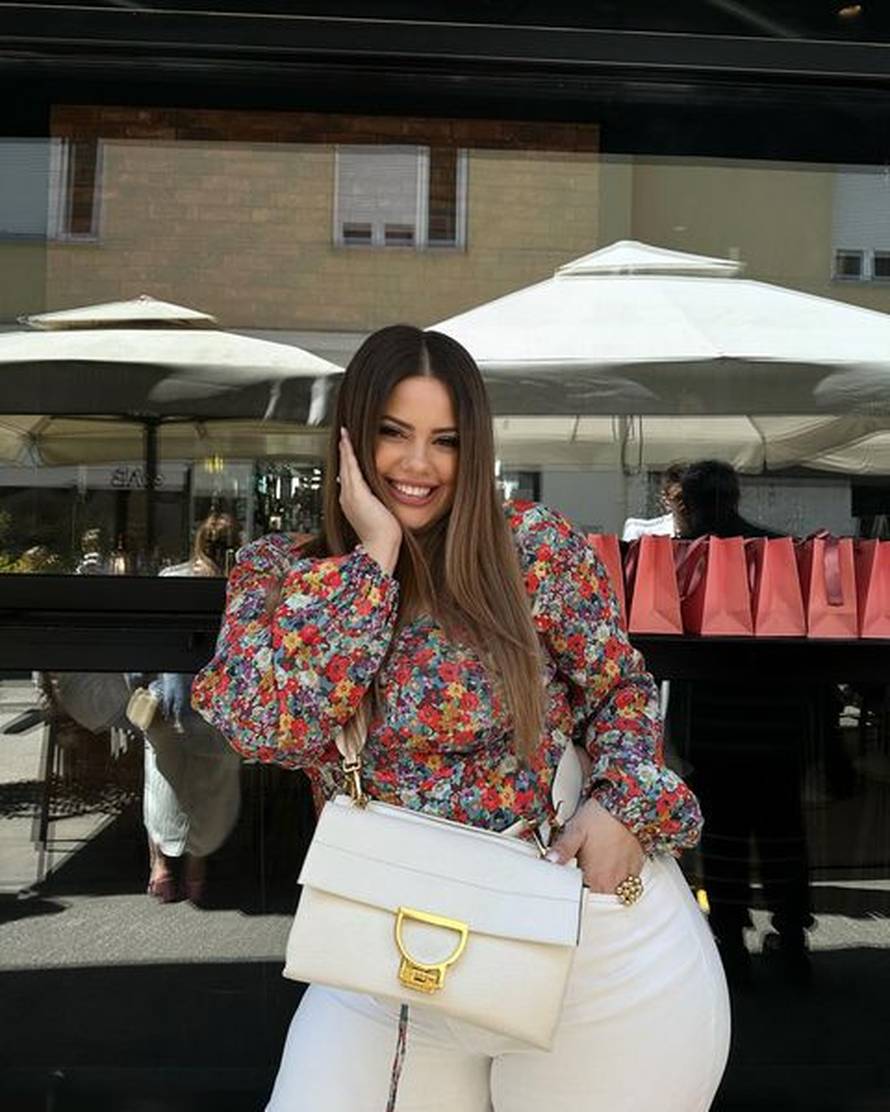 Lucija Lugomer vrući zagrebački asfalt zamijenila prekrasnim plažama: 'More, celulit i ja!'