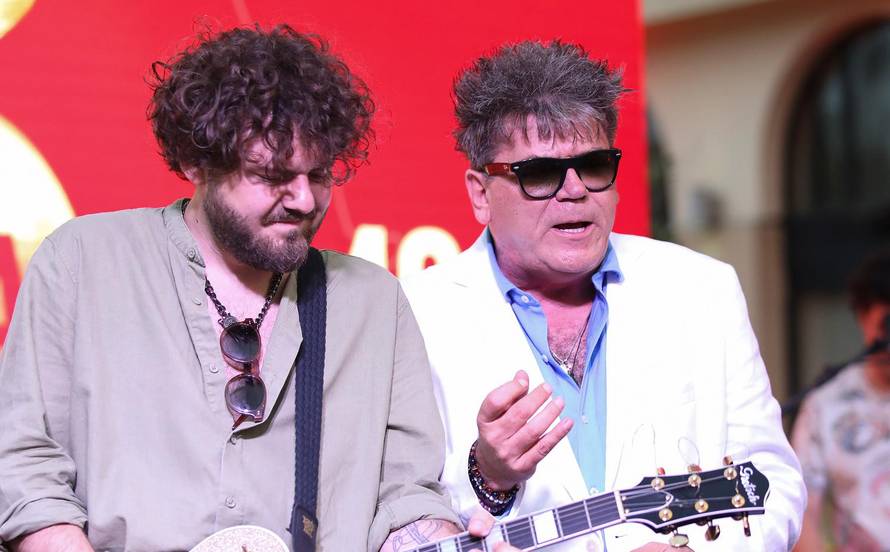 Zagreb: Crvena jabuka predstavila novi album i najavila koncertnu turneju