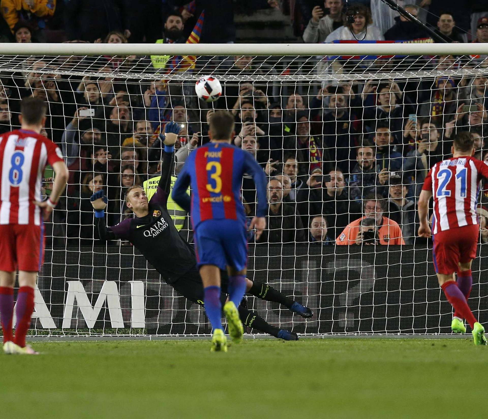 Football Soccer - Barcelona v Atletico Madrid  - Spanish King's Cup Semi-final second leg