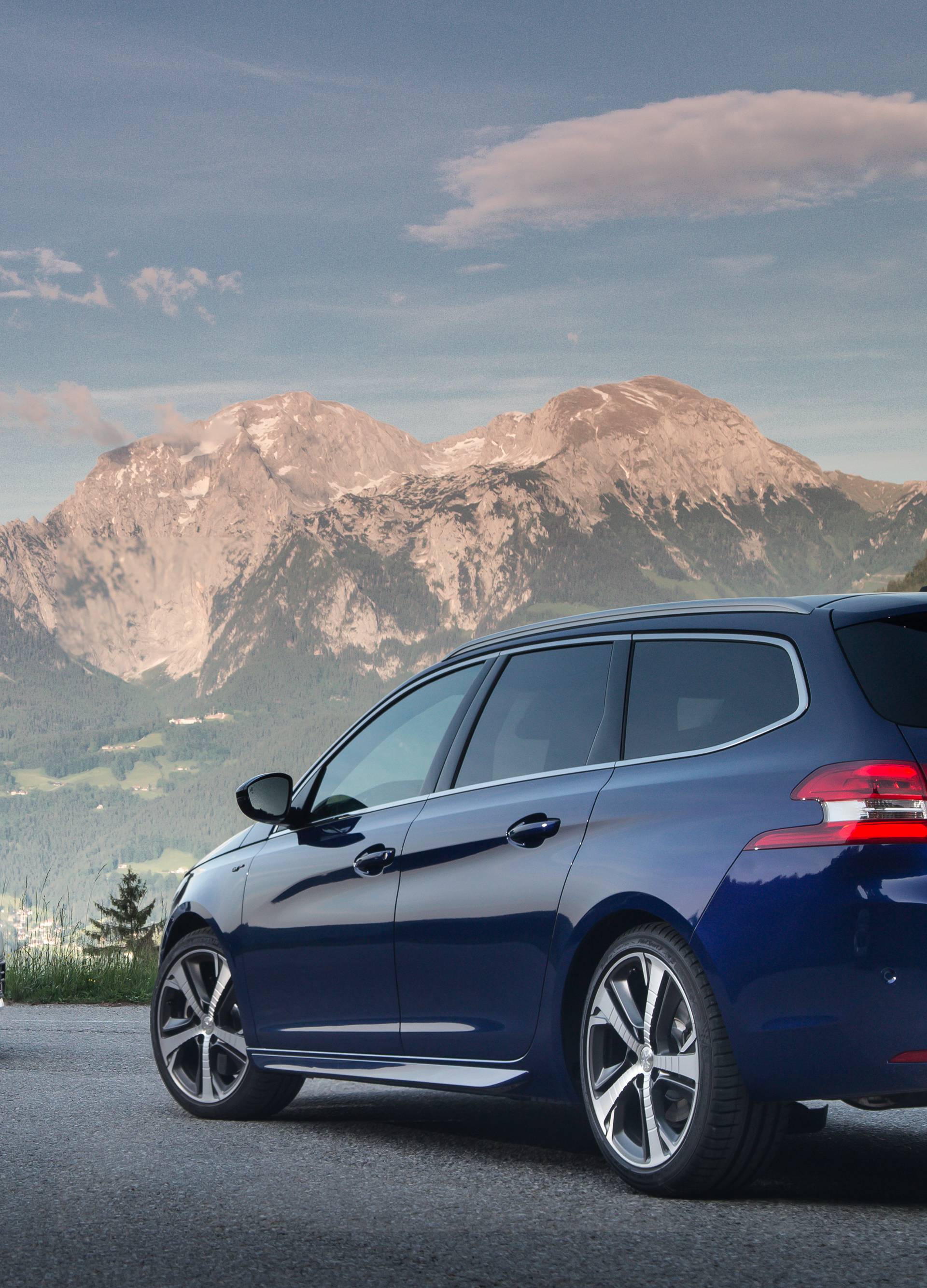 Ovo je najveći konkurent Golfu: Vozili smo novi Peugeot 308