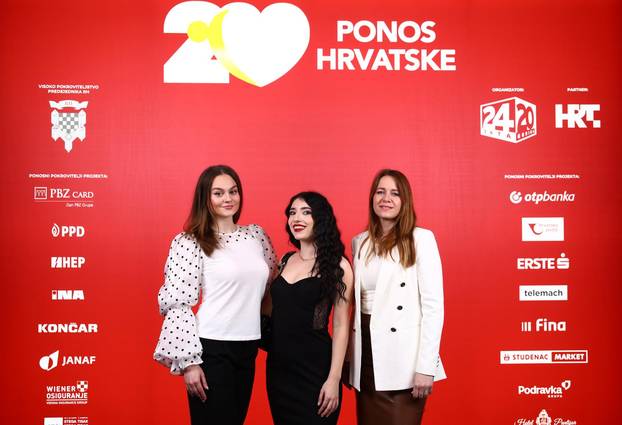 Zagreb: Svečana dodjela nagrade Ponos Hrvatske, fotografiranje prije početka dodjele 