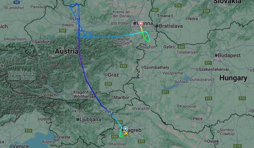 FOTO Putnici iz Zagreba satima zatočeni u avionu u Beču: 'Pilot nam je rekao da nestaje goriva'