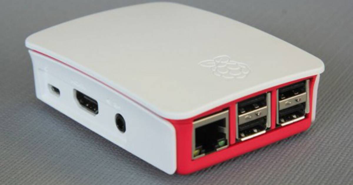 Mikro-računalo Raspberry Pi dobilo svoje službeno kućište | 24sata