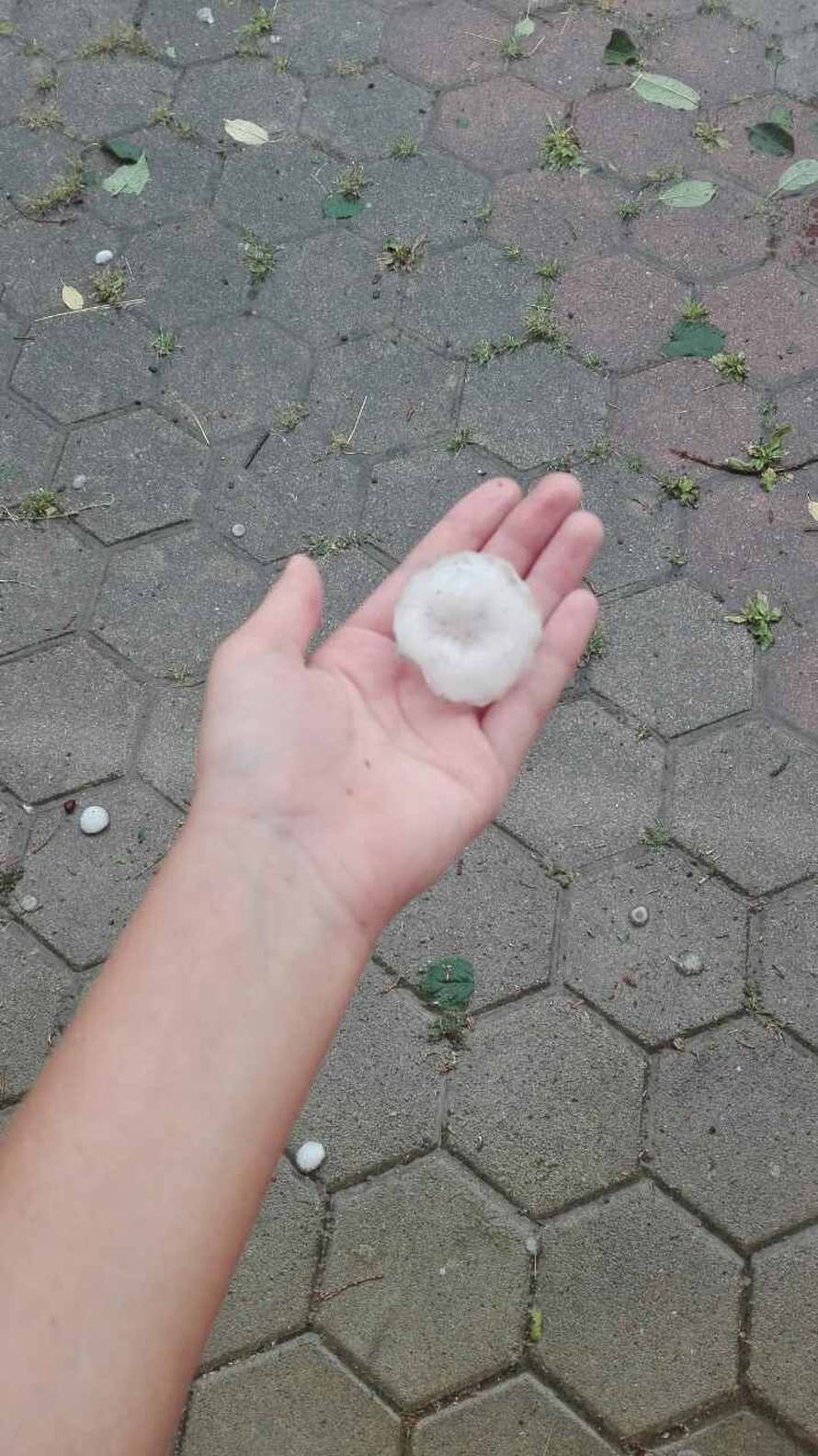 Počelo nevrijeme: U Mariji Bistrici tuča kao golf loptice