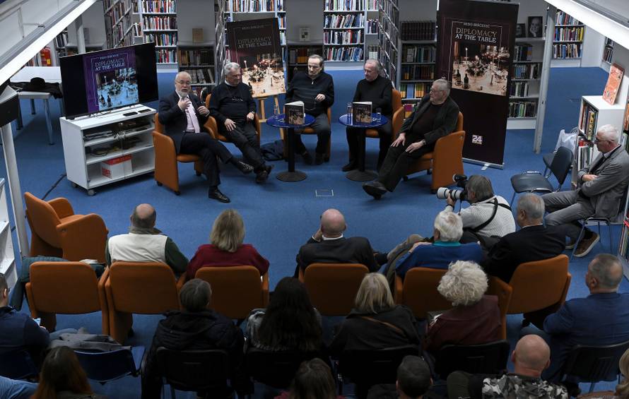 Zagreb: Promocija knjige Hide Biščevića Diplomacy at the Table