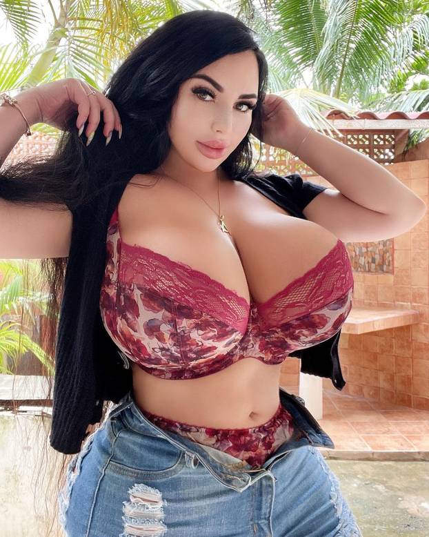 EXCLUSIVE: **NUDITY** â€�Gotta Catch â€�Em All!â€™: Instagram Model Sends Fans Wild With PokĂ©mon-inspired Shoot