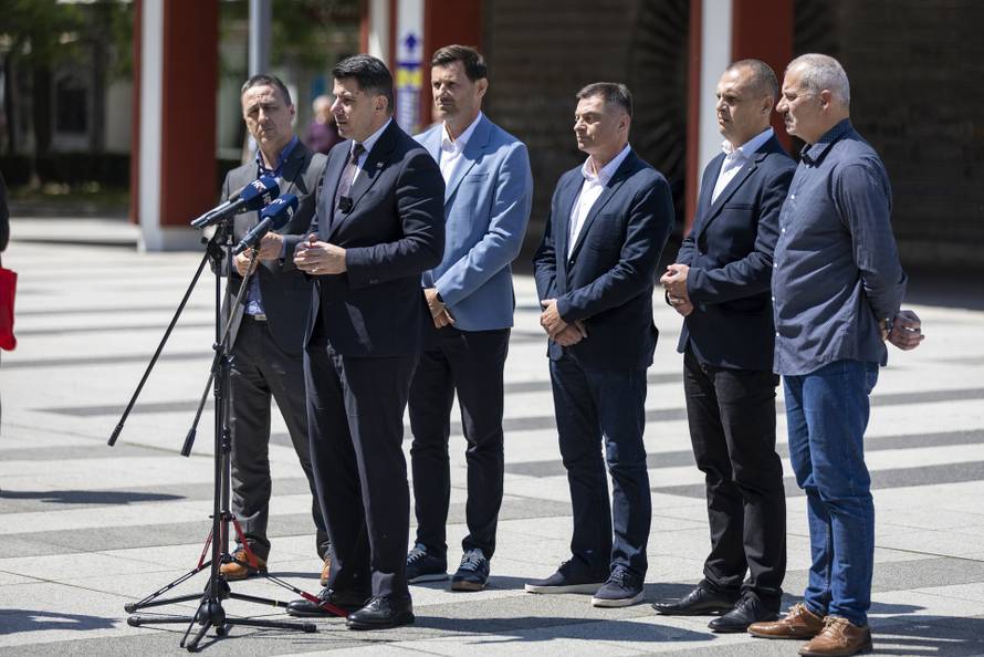 Osijek: Press konferencija Nikole Grmoje