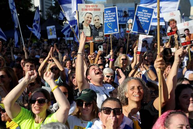 Hostages-prisoners swap deal between Hamas and Israel