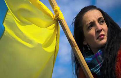 Ukrajinci diljem svijeta razvili zastave da podrže domovinu 