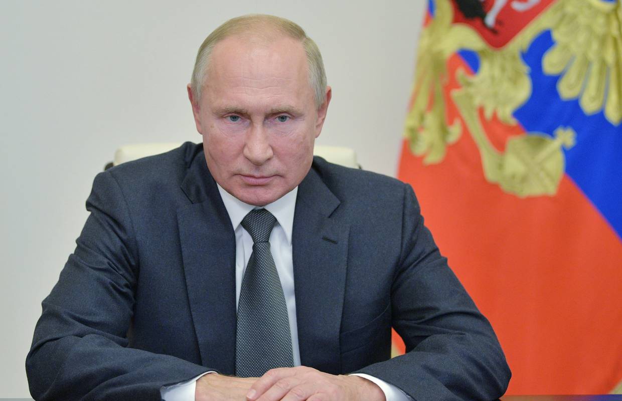 Prvi slučajevi omikrona u Rusiji, Putin je naredio akcijski plan