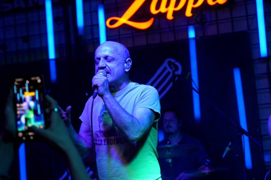 Beograd: Nastup Mile Kekina u Zappa bazi