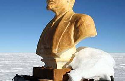 Znanstvenici na Južnom polu našli Lenjinov kip