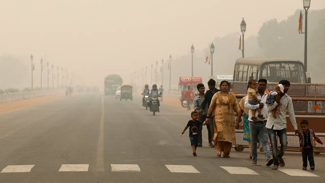 New Delhi se guši u smogu, krizom najviše pogođena djeca