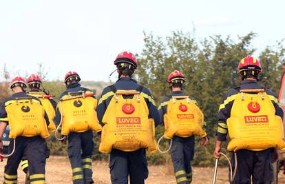 Vlada će vatrogasce nagraditi sa 7,6 milijuna kn iz proračuna