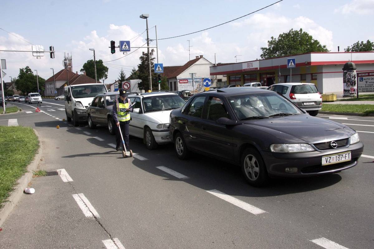 Nedelišće: U lančanom sudaru četiri vozila ozlijeđeno 7 ljudi