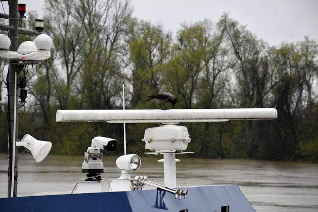 Slavonski Brod: Zbog obilnih kiša naglo raste vodostaj Save