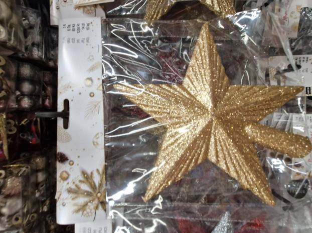 FOTO Još 92 dana do Božića, a ukrasi već stigli: Tko požuri, birat će među pravom raskoši