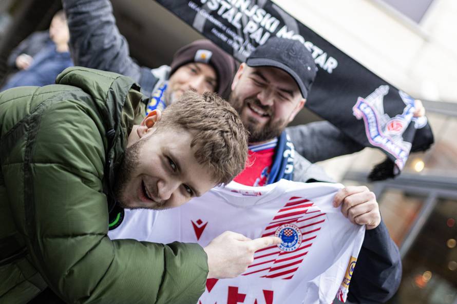 Mostar: Navijači na ulicama uoči utakmice Zrinjski i FC Crystal Palace 