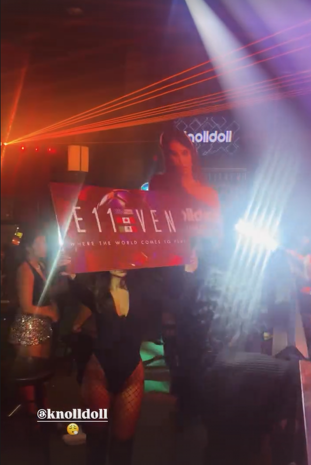 Ivana Knoll pokazala najdublji dekolte dosad! Evo u čemu je zapalila atmosferu na nastupu