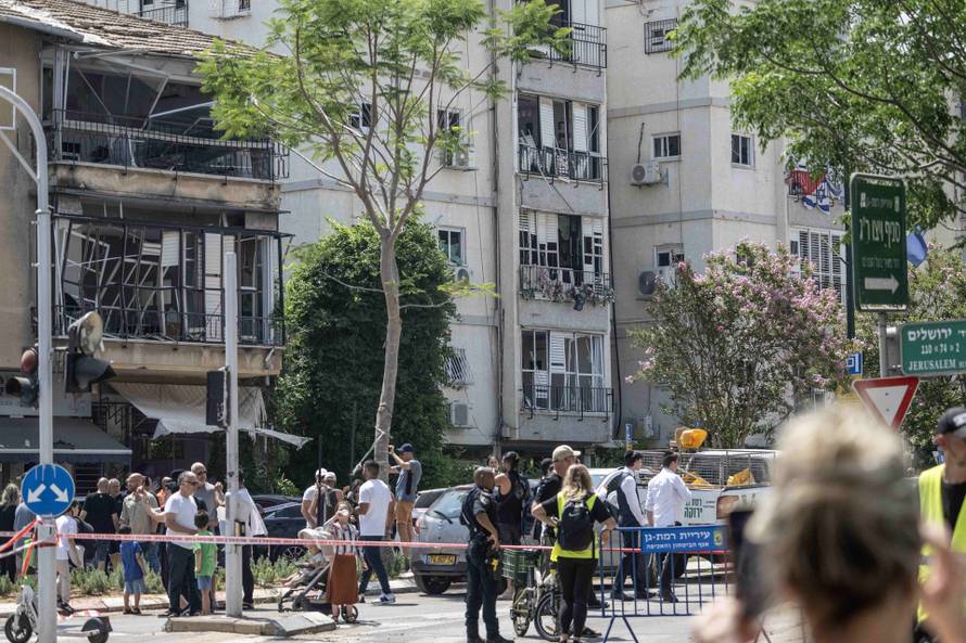 Iranian missile strikes cause severe damage to buildings in Ramat Gan near Tel Aviv