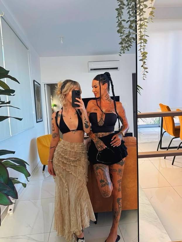 FOTO Puna je tetovaža i nema dlake na jeziku: Evo što govori o privlačnosti i samopouzdanju