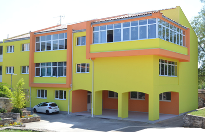 Razbio staklo i provalio u školu u Umagu: 'Nije bilo nastave...'