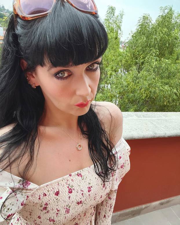 FOTO 'Udala' se za duha pa ga ostavila, paranormalno je privlači: 'Pričam s duhovima...'