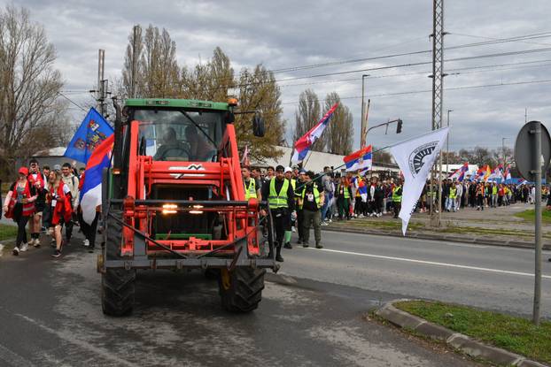 Od Niša i juga zemlje pa sve do Pančeva: Studenti su pješice krenuli prema Beogradu