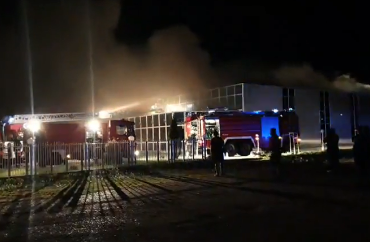 Izbio požar u sali za vjenčanje u Sl. Brodu: Došli su vatrogasci