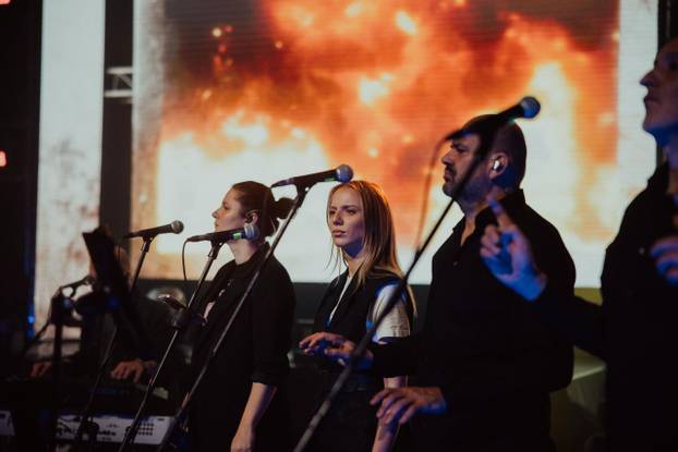 FOTO Pogledajte kako je bilo drugu večer zaredom na koncertu Thompsona u Splitu