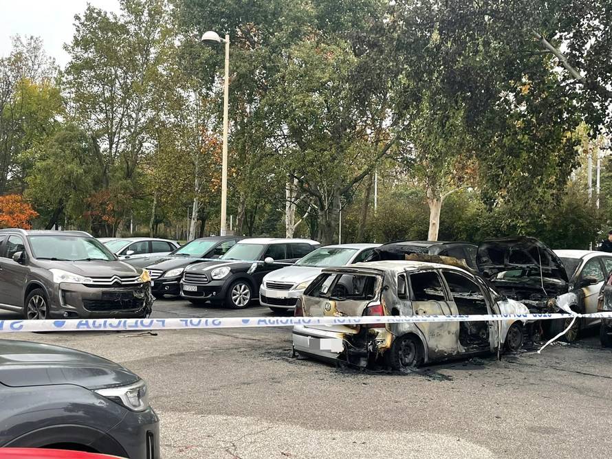 Noćna drama u Novom Zagrebu: Čuli smo jake eksplozije, auti su gorjeli. Plamen je bio tri metra!