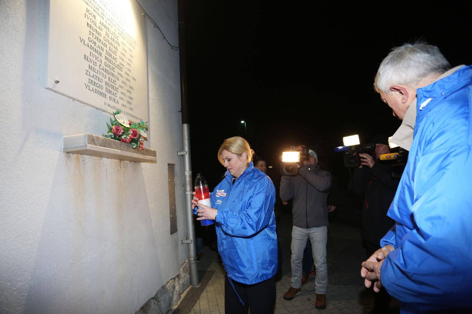 Kolinda krenula u kampanju u Dražicama pa otišla u pekaru