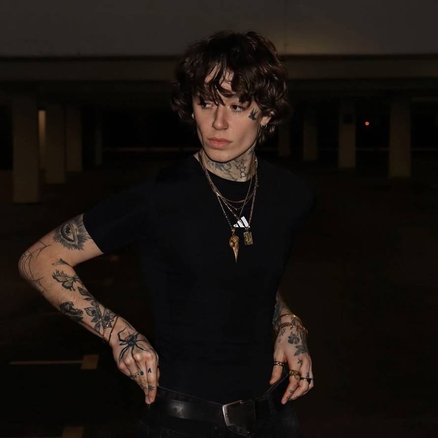 Tko je Karolina Ilić? Pjevačicu su diskvalificirali s Dore 2026.