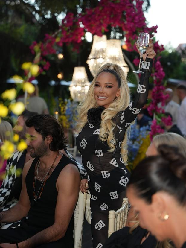 Šuput nazdravila godinama i razvodu, a sve oči bile na Šimi: Nikad neću zaboraviti ljubav