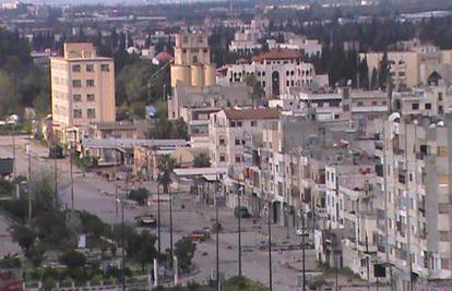 Kratko primirje: Sirijske snage granatama gađaju grad Homs