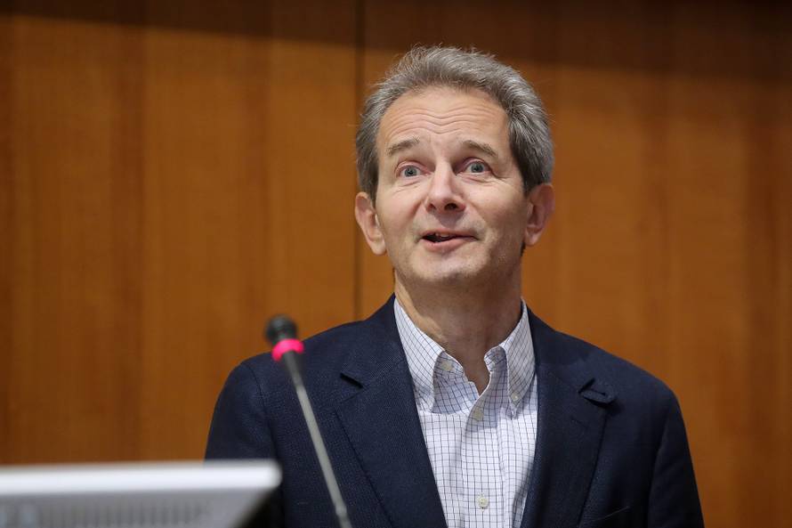 Nagrađeni liječnici koji su razdvojili sijamske blizanke